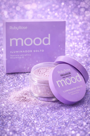 Iluminador solto Ruby Rose